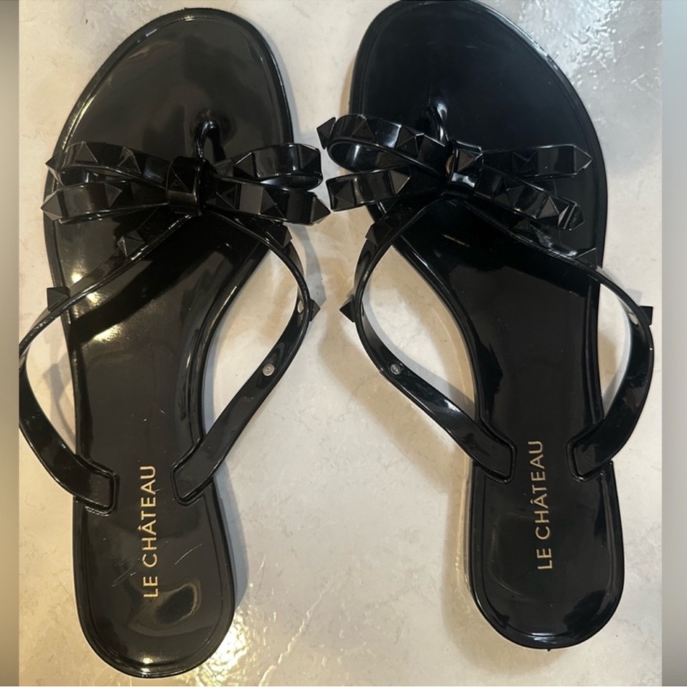 BLACK JELLY SANDALS - LE CHATEAU - SIZE 6